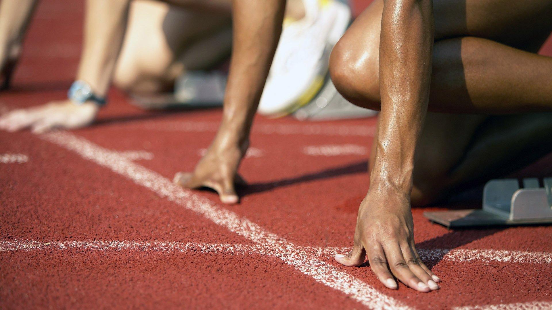 昔日乔丹对手直言，勒布朗很早就学会带队 他才是历史最佳球员